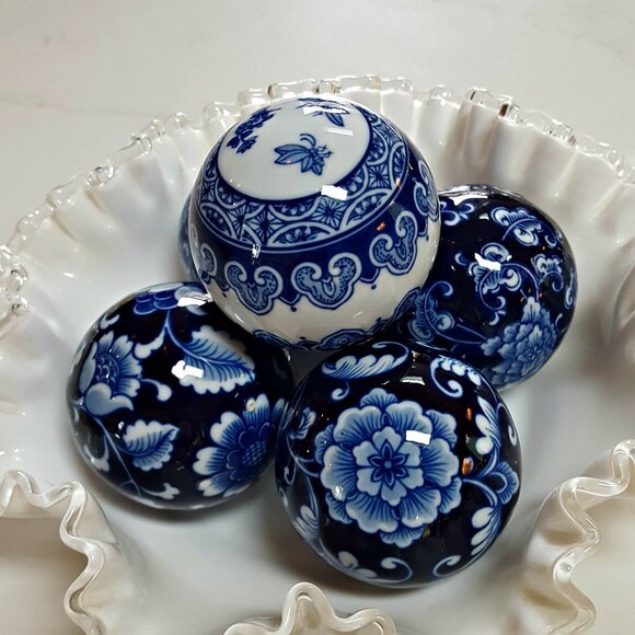 NEW! SET 5 CHINOISERIE Blue & White SPHERES - Picture 2 of 3